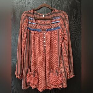 Free People Beaded Lightweight Top Size Small